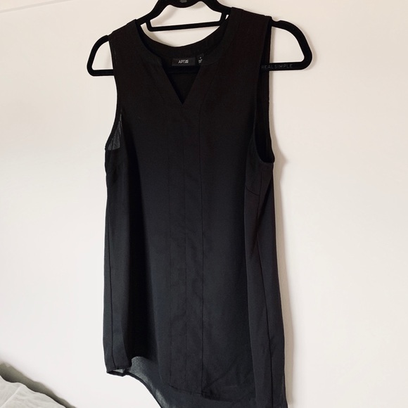 Sleeveless dress top - Picture 1 of 1